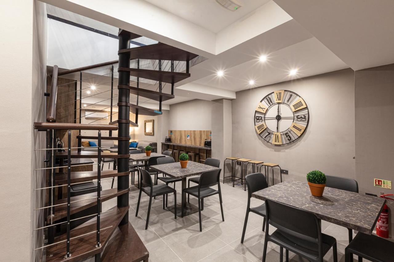 Charming,Comfortable And Centrally Located Group Accomodation Gzira Exterior foto